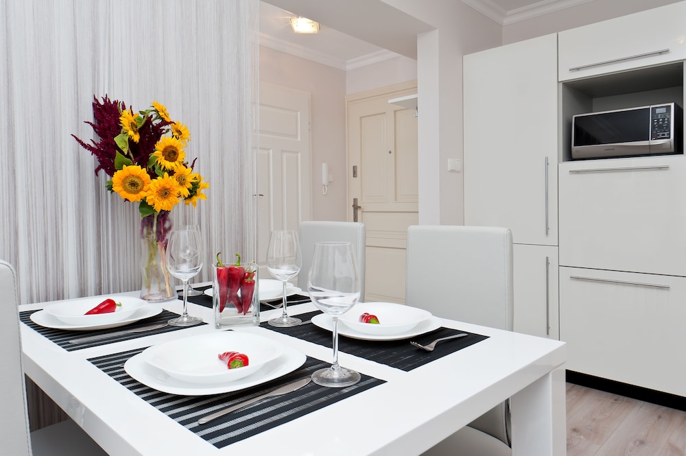 EchoDom 3 Apartments