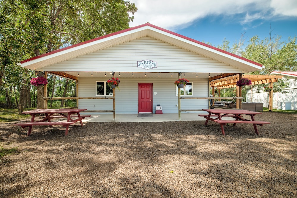 Prairie Junction Cabins Stettler