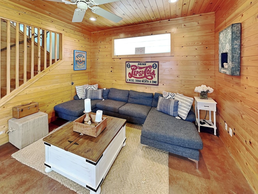 Royal Palm by Silver Sands Vacation Rentals