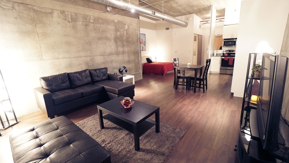New Lyfe Finest Luxury Apartment