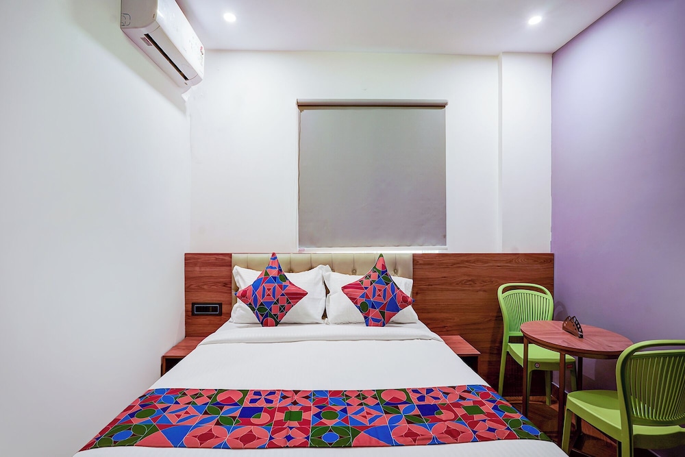 Fabhotel Sk Oak Suites