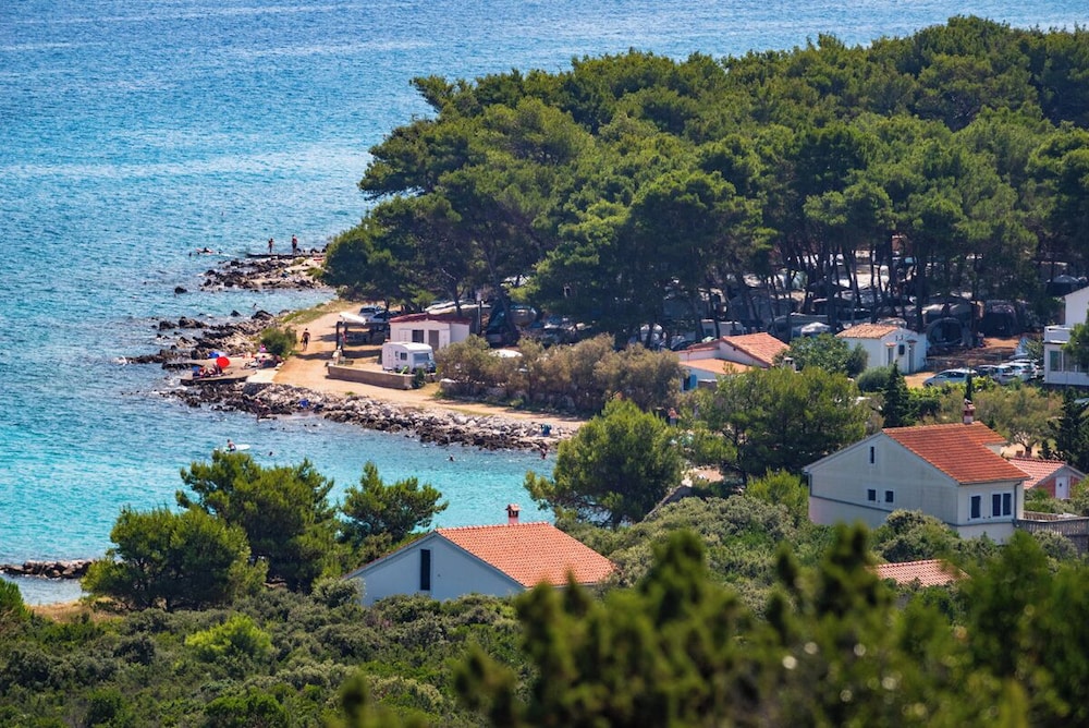 Room-caravan Near the sea 4