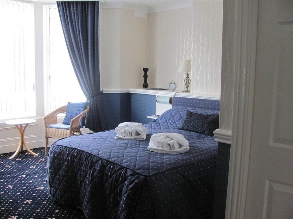 Photo 6