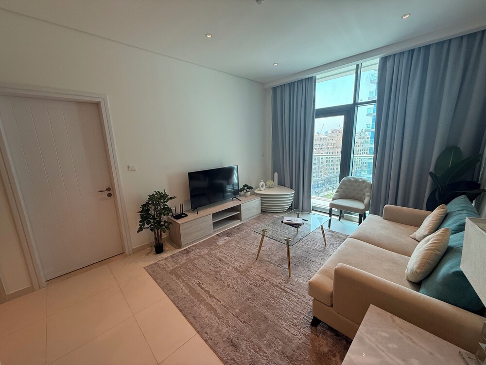 Highend Ultra Luxury with Rooftop Pool