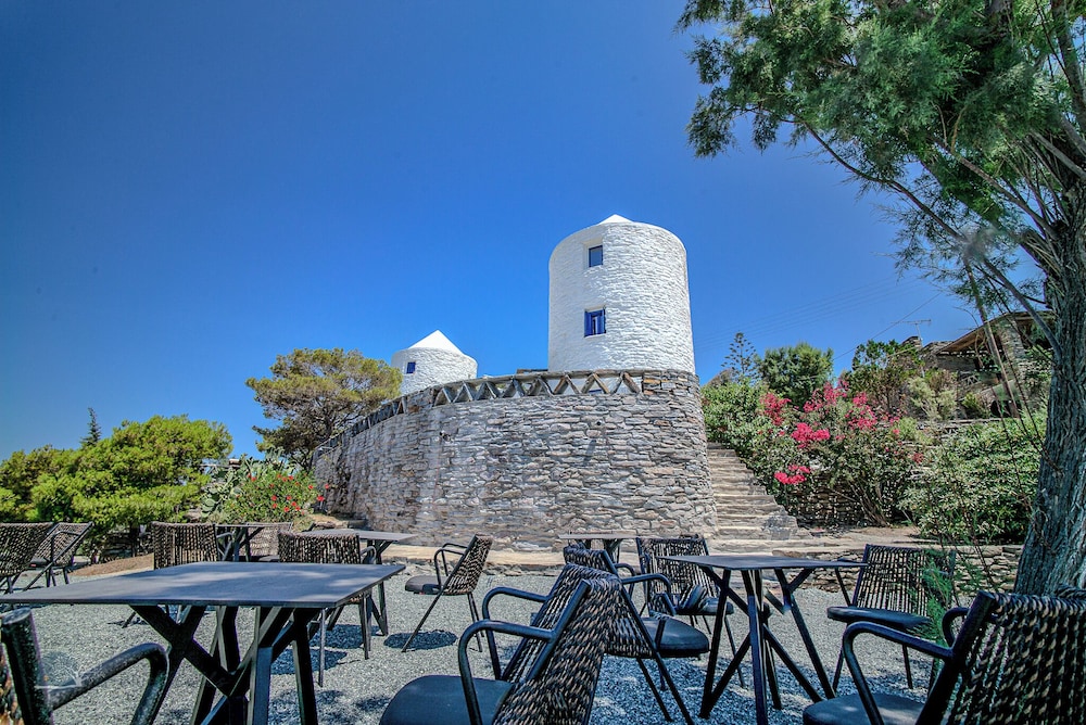 Zen Blue Suites Luxury and Nature in Kea