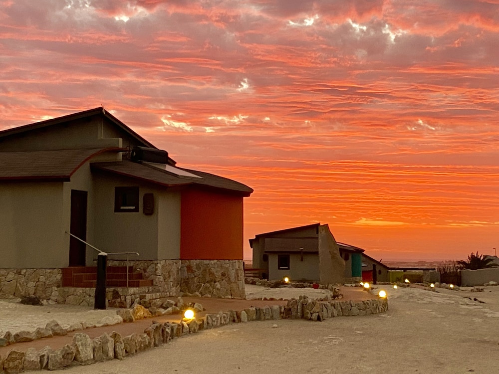 Desert Breeze Lodge