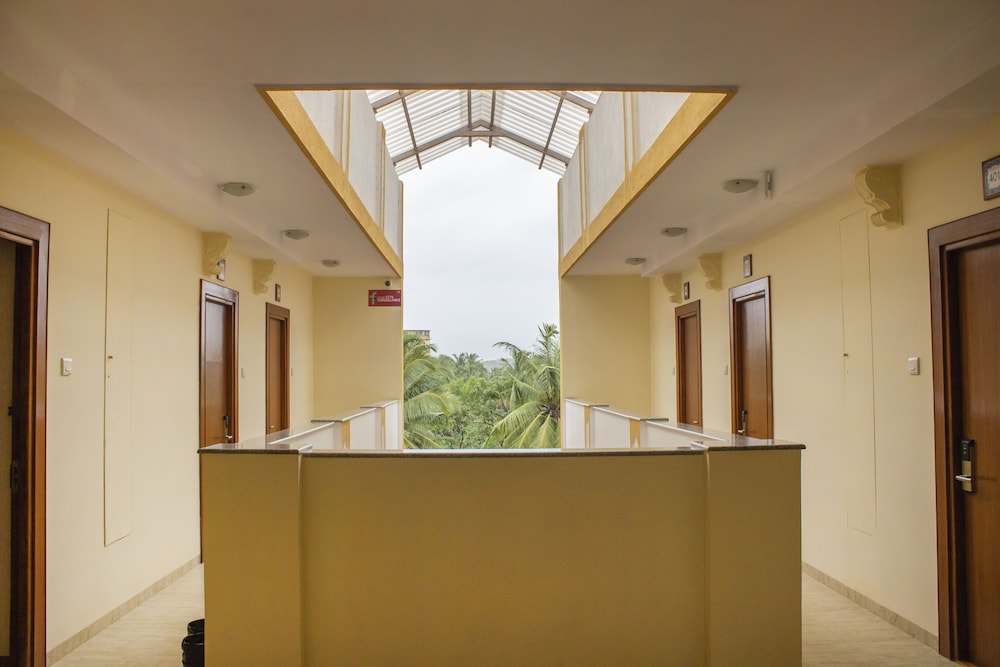 FabHotel Prazeres Boutique PanajI