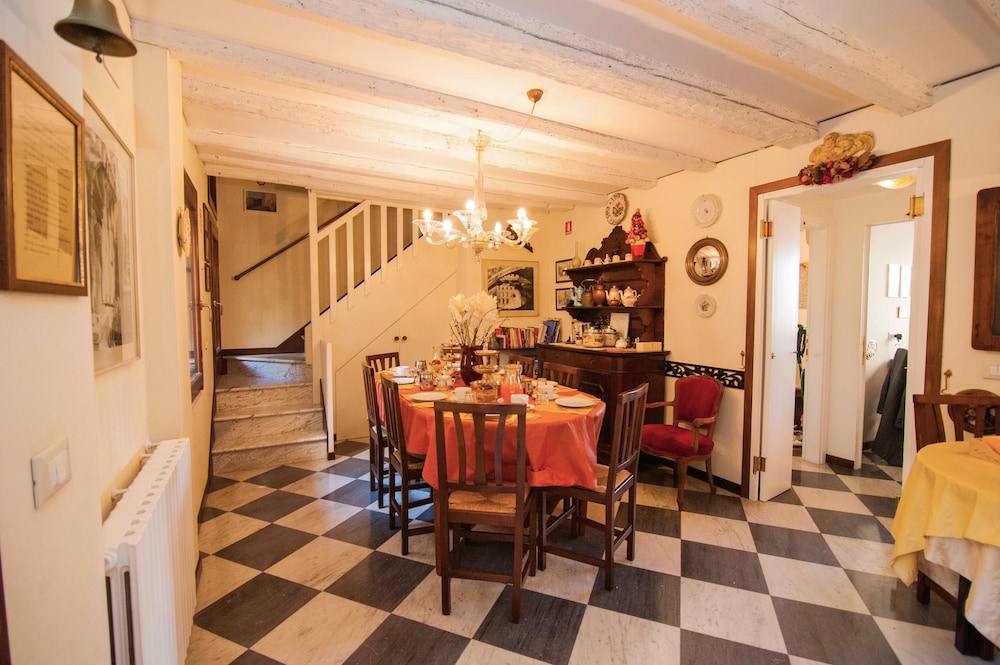 3749 Ponte Chiodo Guest House