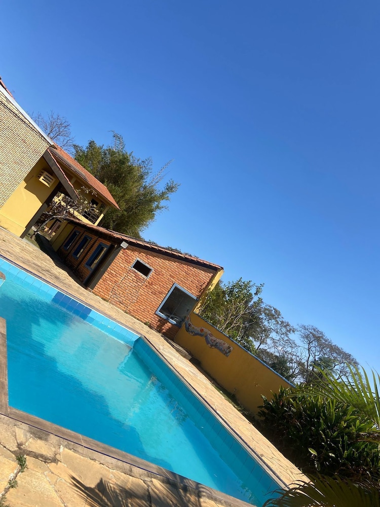 POUSADA PEQUIZEIRO