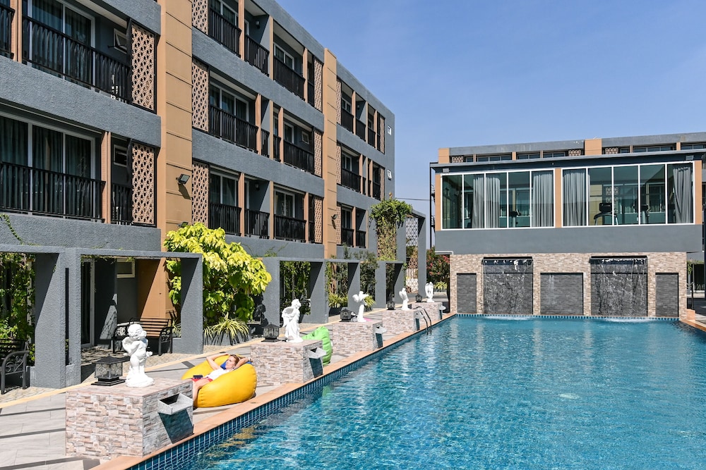 Golden Sea Hua Hin