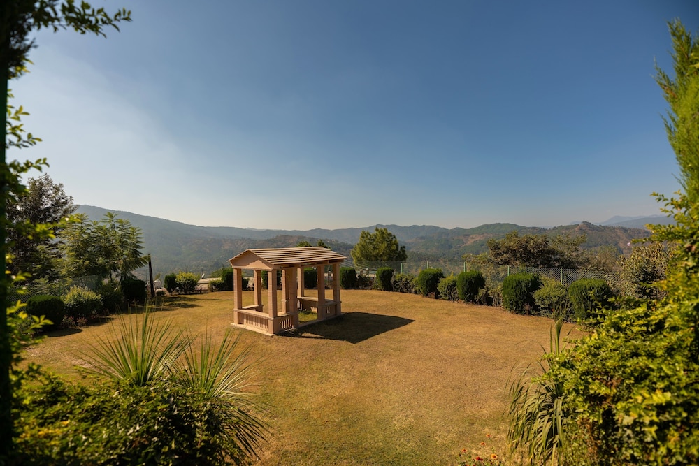 BluSalzz Homes - The Himalayan Bungalow, Almora - Uttarakhand