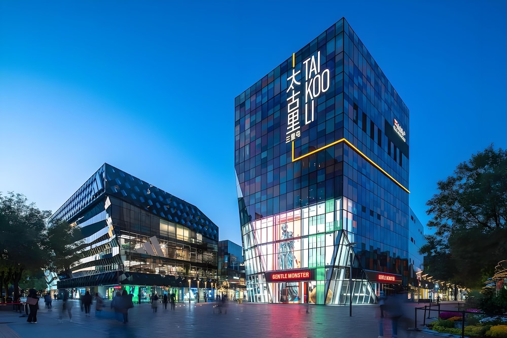 Beijing Sanlitun area duplex apartment