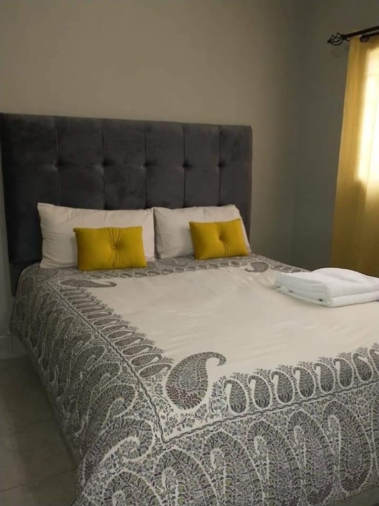 Spacious, With Great Design 2 Bedroomed Apartment view 5
