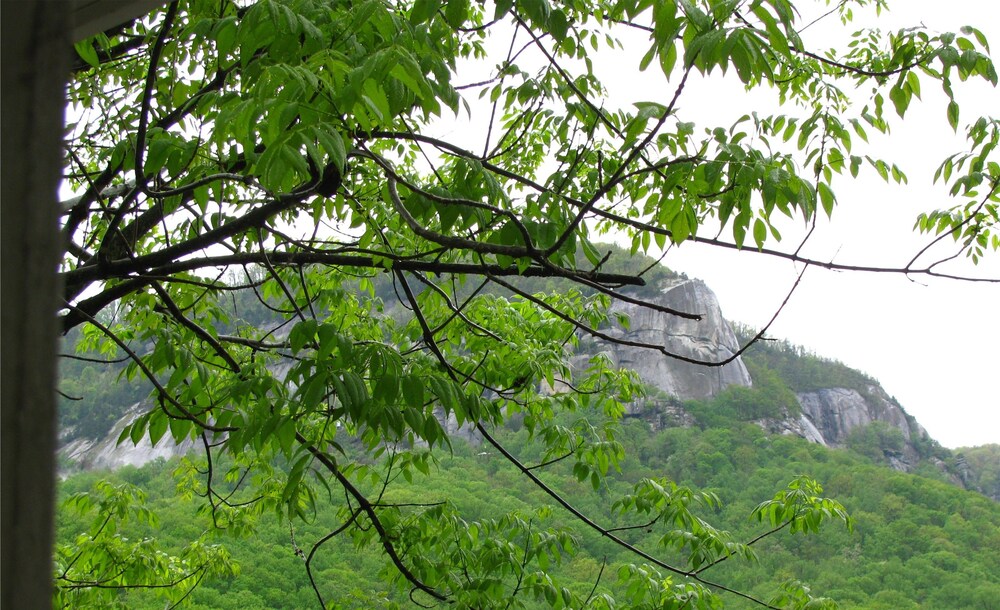 The Chimney Rock Inn & Cottages