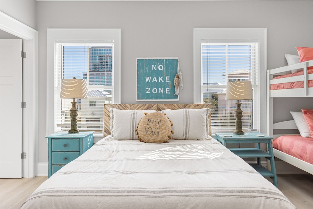 Sunshine Villa by Southern Vacation Rentals
