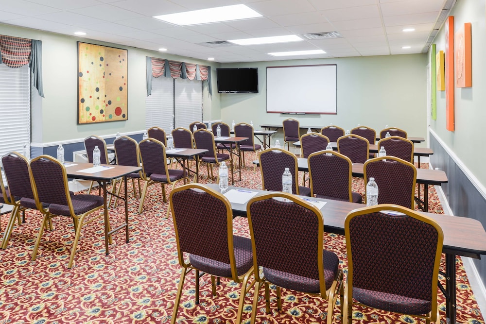 Americas Best Value Inn Goodlettsville Nashville N - Property Image 17