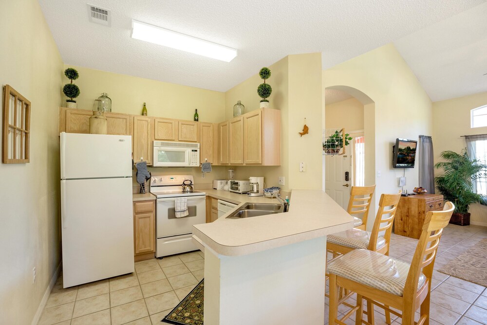 Orlando and Kissimmee Town homes by MyOrlandoStay