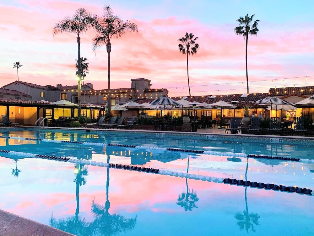 La Jolla Beach and Tennis Club - Image 2