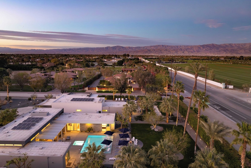 Sleeps 28! 2 Luxe Villas w/ Pool & Putting Green Polo Villas Nova by Avantstay