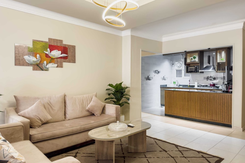 Xuru Stays I The Hospitable 2bdr Apt. 5 min From CAI Airport