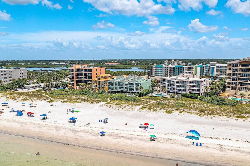 Lovely Indian Shores Condo w/ Beach Access! view 2