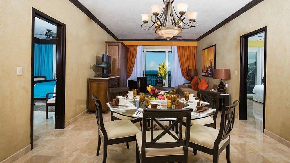 2BR Del Palmar Cancun Luxury Resort