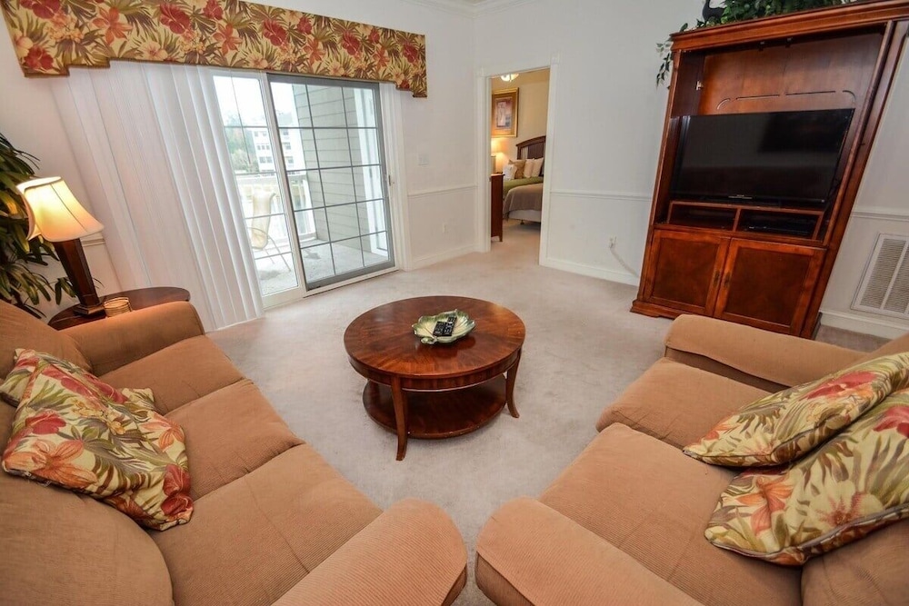 Magnolia Pointe 4820-302 2 Bedroom Condo