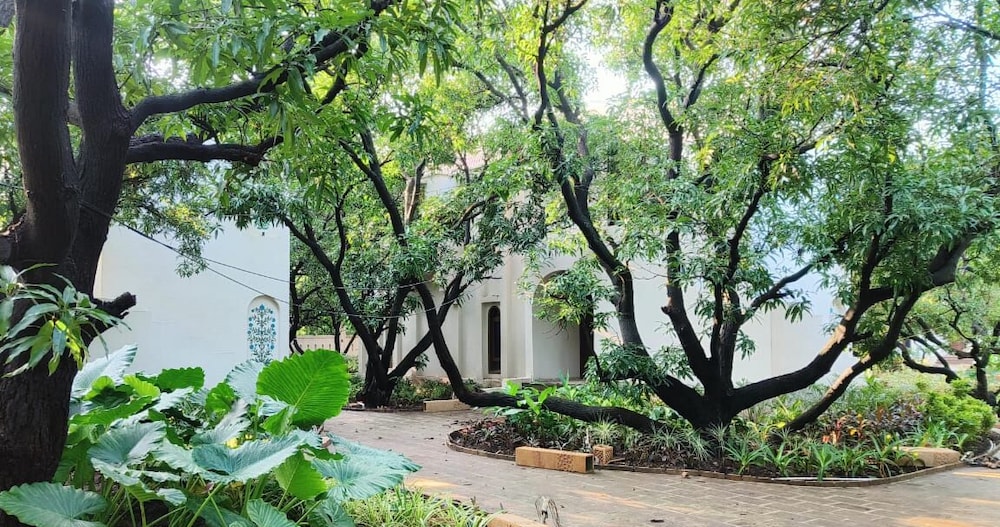 Le Casa Lion Resort - A Premium Resort In Sasan Gir