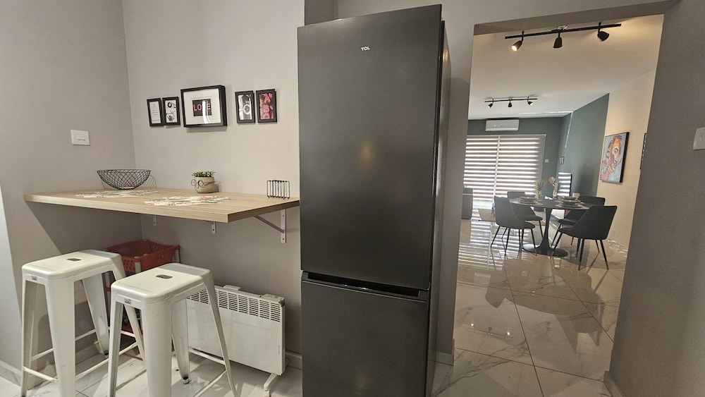 151 NIC - Stay Art Style Apartment