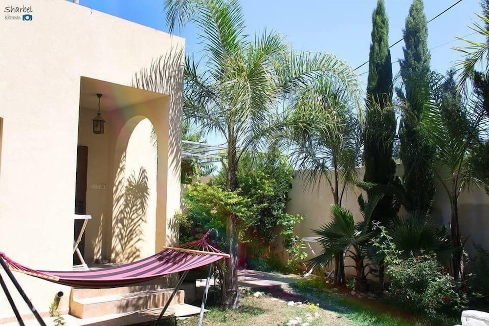 Villa in a natural grovea