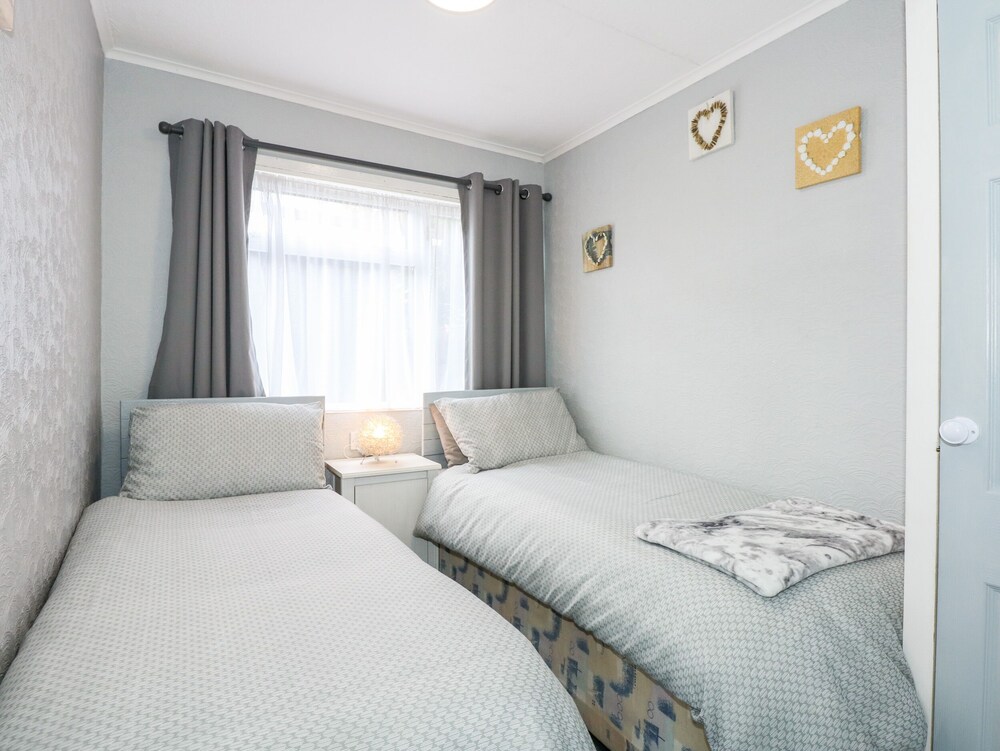 98 Cherry Park view 2