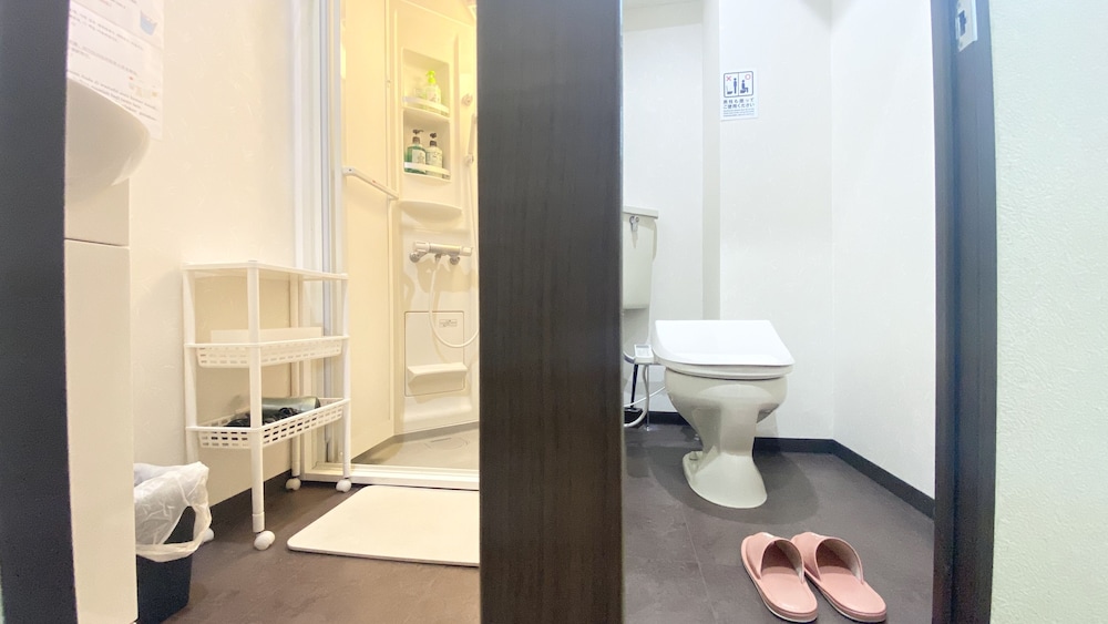 GUEST HOUSE B's Five II - Hostel