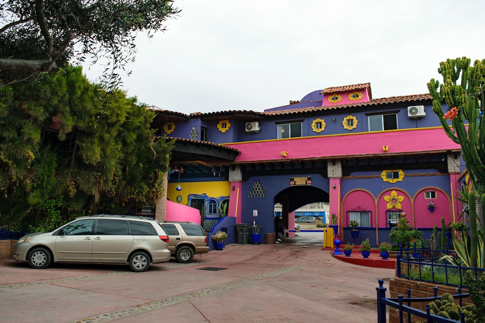 Hotel Baja del Sol Inn - Image 1