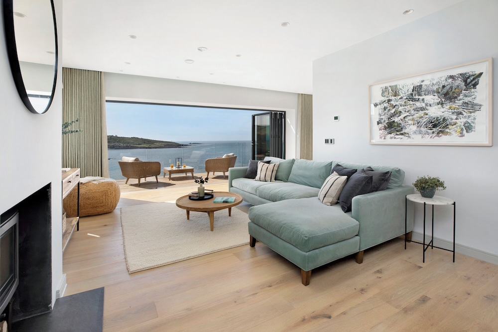 Bovisand Harbour by Smart Welcomes