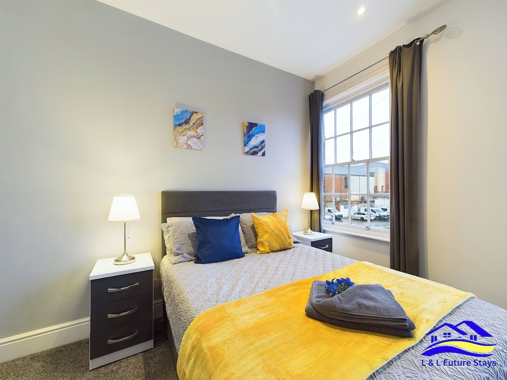 2br-sleeps4-citycentre-freeparking
