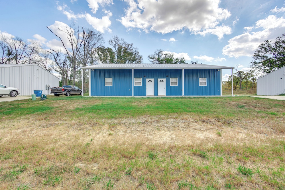 6 Mi to Nature Preserve: Apartment Near Lindale! view 2