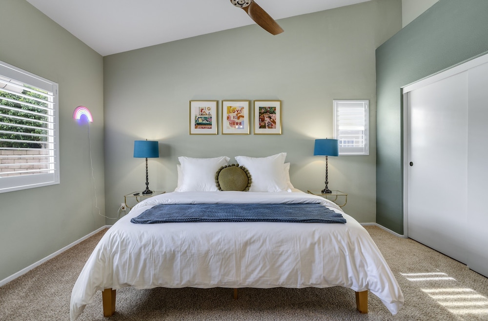 The Cozy Vibe w/ Pool & Spa
