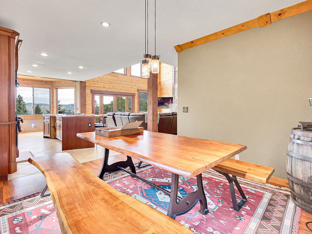 Switchback Basecamp 4 Bedroom Home