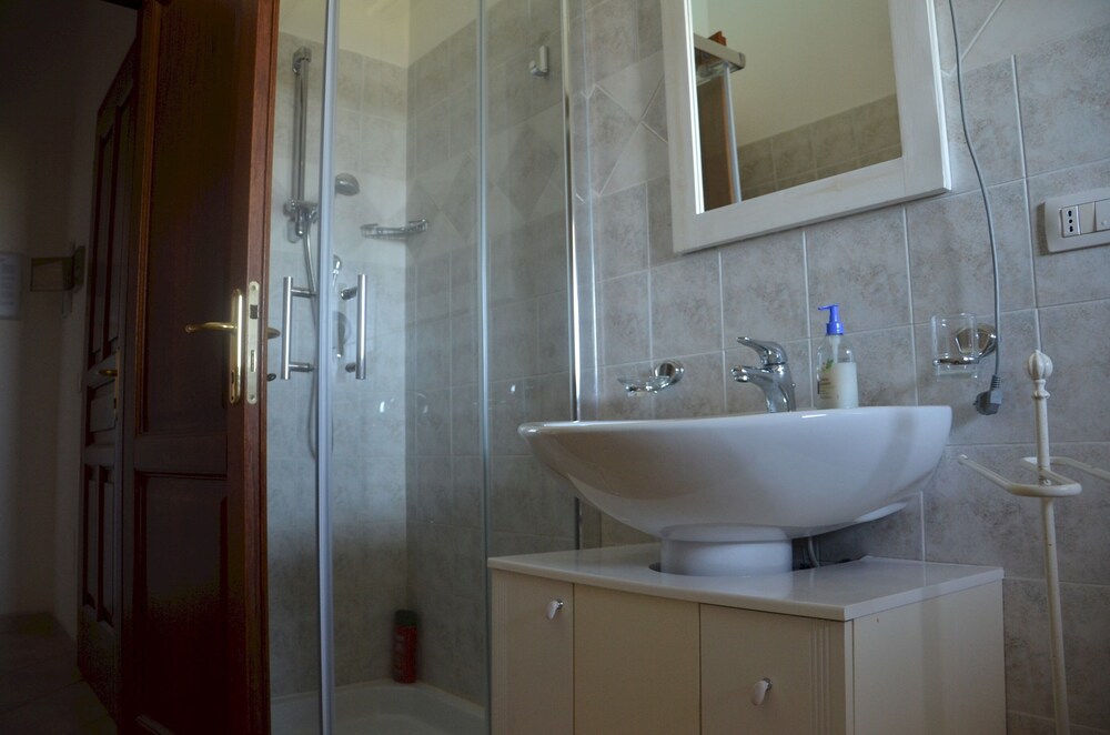Photo 27