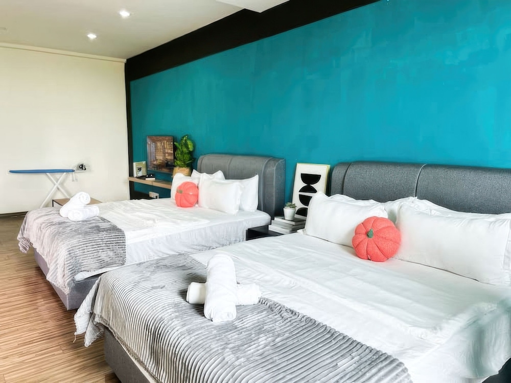 Zetapark Condominium by Emily in Town