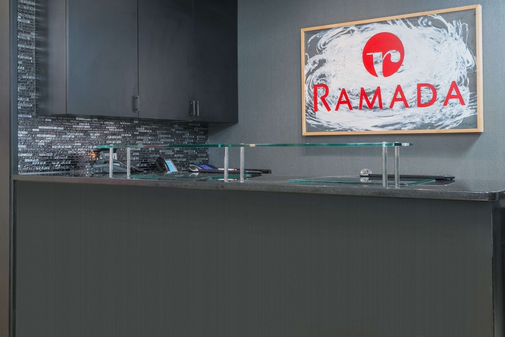 Ramada by Wyndham Catlettsburg/Ashland view 3