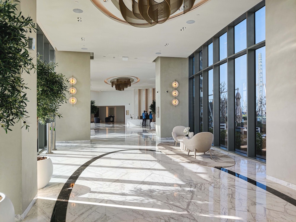 HiGuests - EMAAR 52-42