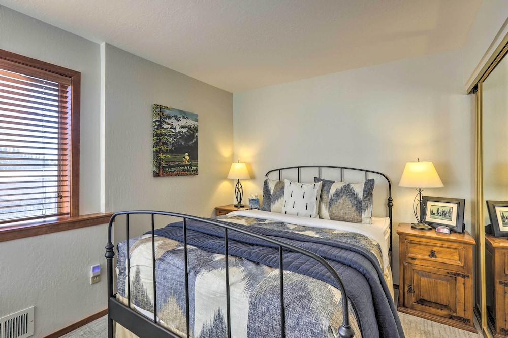 Steps to Diamond Peak: Incline Village Condo view 3