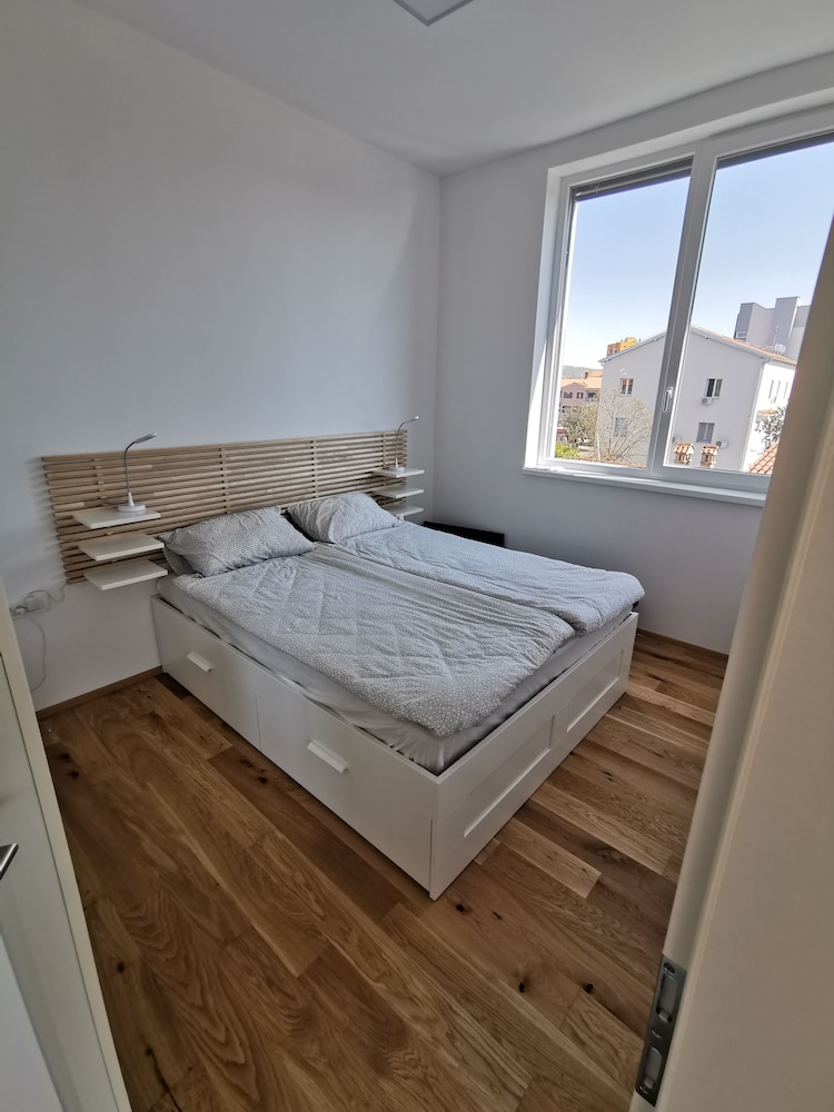 Apartments Egis Koper