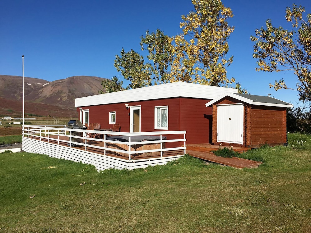 Höfði Cottages