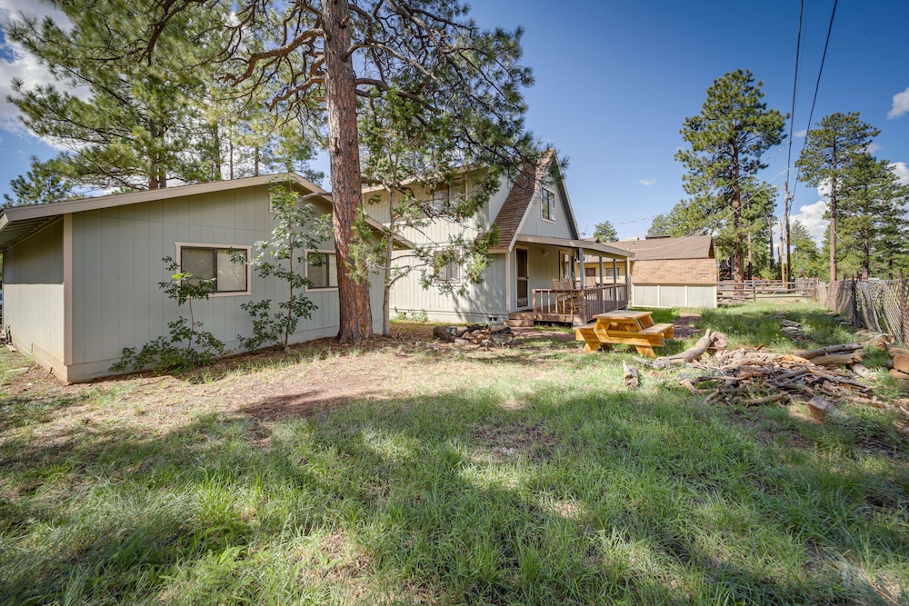 Near Hiking & Fishing: Munds Park Cabin w/ Deck