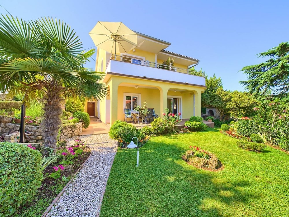 Nice Apartment With Private Terrace Near the Sea view 4