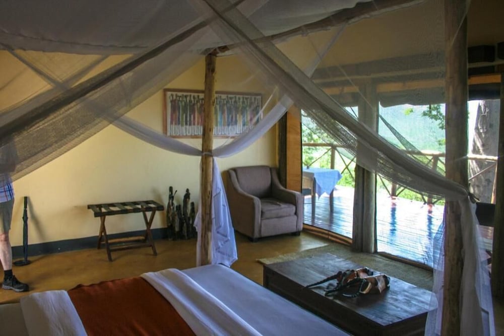 Morona Hill Lodge view 5