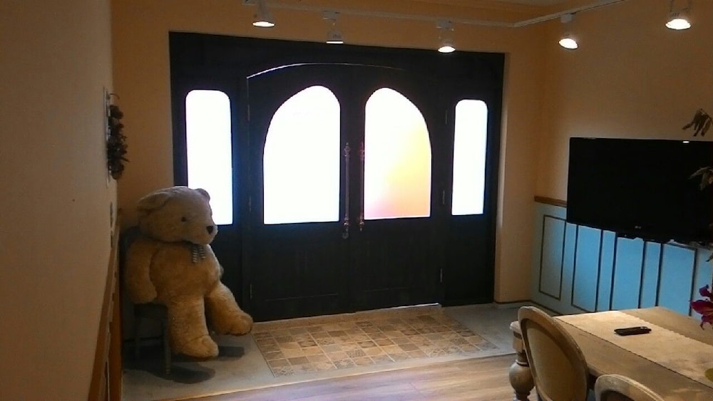 Sunshiny Castle