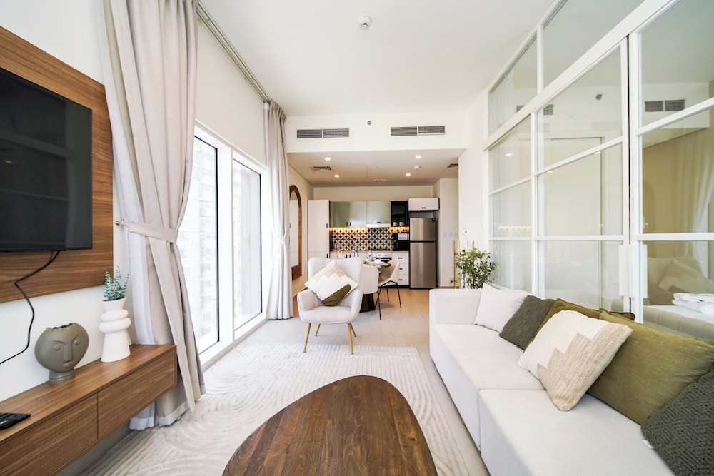 PVH - 2BR Golfville Dubai Hills